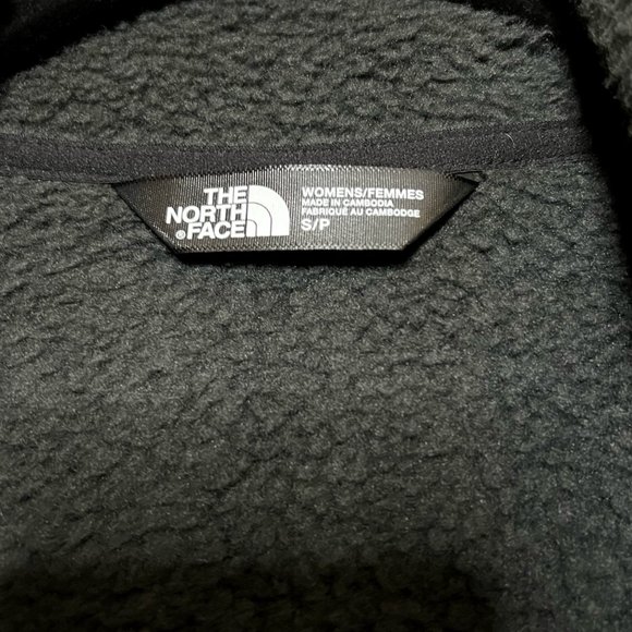 The North Face (SM) Maggy Sweater/Jacket Fleece Quarter Zip - NWT - Picture 5 of 5